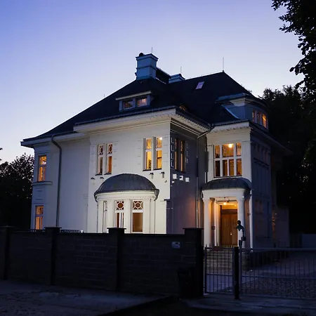 Ertlova *